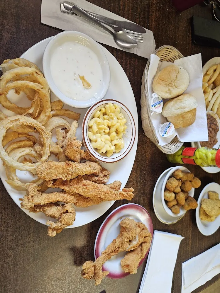 All You Can Eat Vhicken Onion Rings